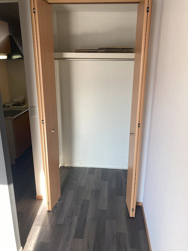 埼玉県蕨市塚越５丁目 収納