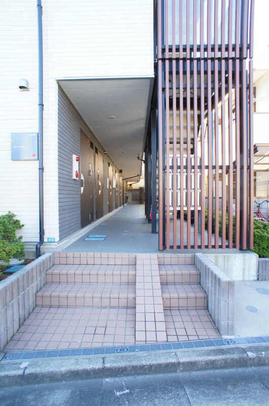埼玉県蕨市南町１丁目 エントランス