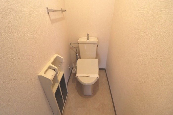 埼玉県さいたま市浦和区岸町１丁目 トイレ