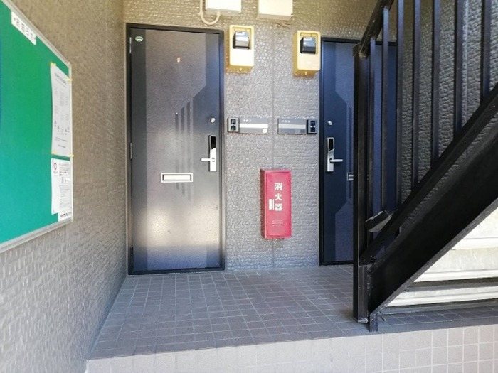 埼玉県さいたま市浦和区岸町１丁目 玄関