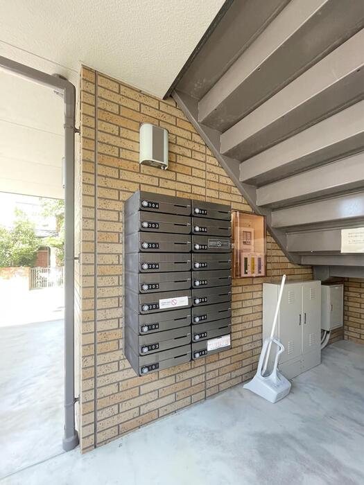 埼玉県さいたま市浦和区前地１丁目 エントランス