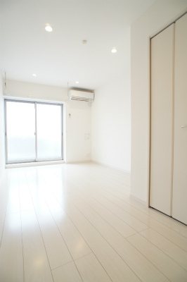 リブリ・六番館 リビング