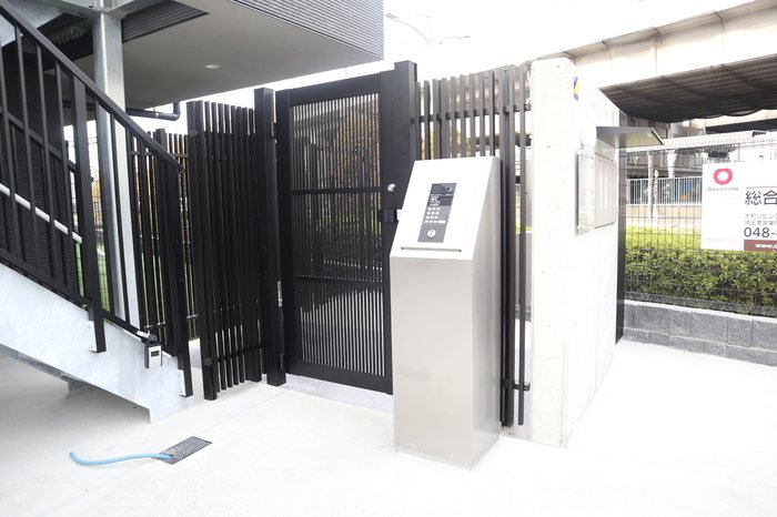 エスポア戸田公園 エントランス