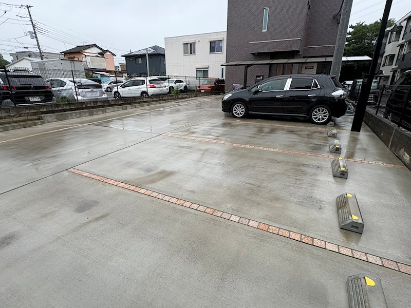 埼玉県戸田市新曽 駐車場