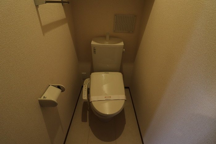 埼玉県さいたま市緑区中尾 トイレ