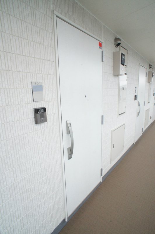 埼玉県戸田市新曽南２丁目 エントランス