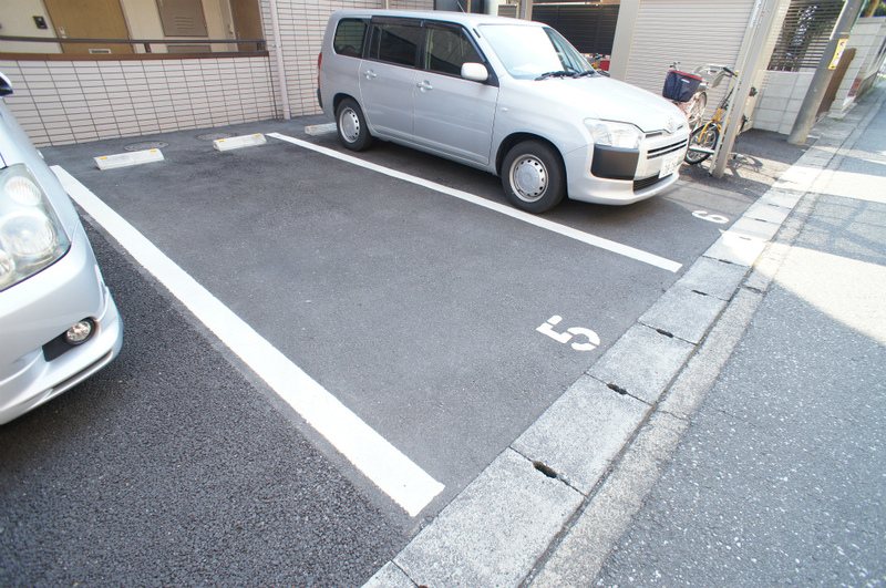 埼玉県さいたま市南区辻８丁目 駐車場