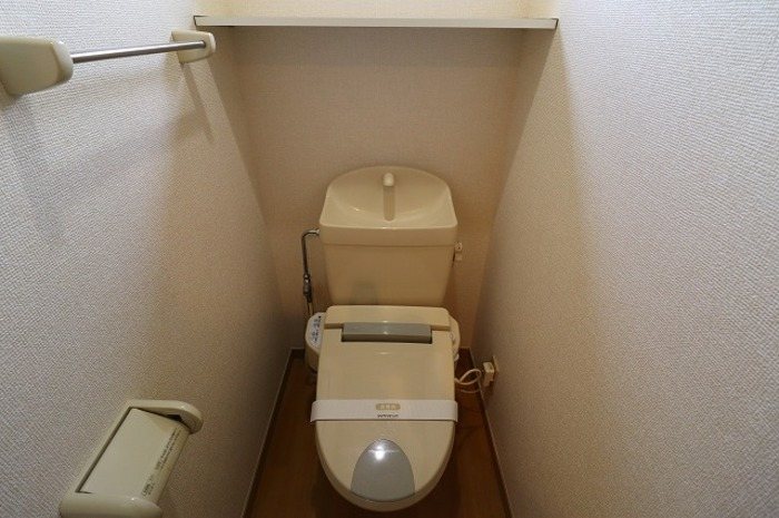 埼玉県さいたま市緑区中尾 トイレ