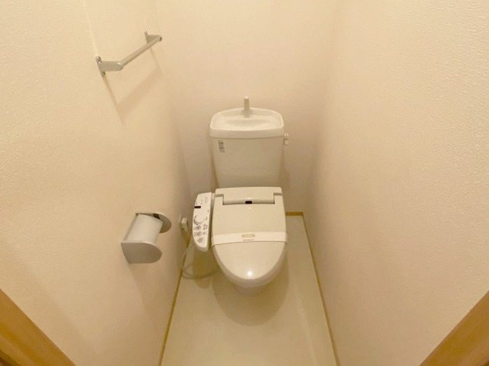埼玉県さいたま市緑区中尾 トイレ
