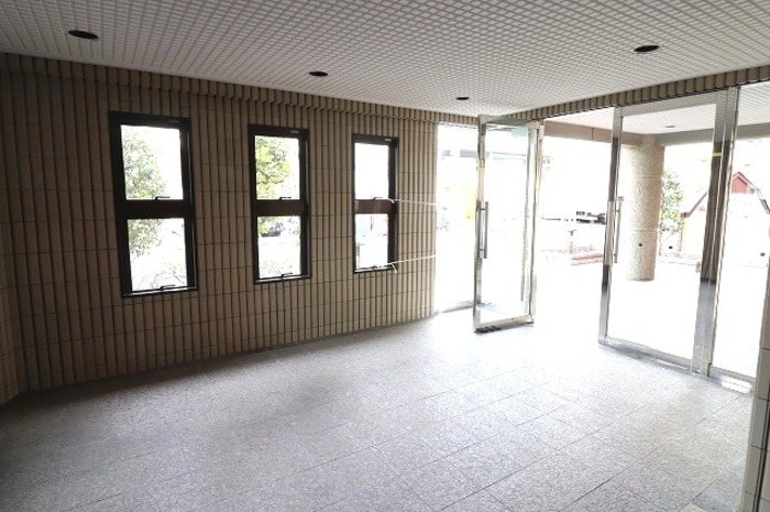 埼玉県さいたま市南区内谷４丁目 エントランス
