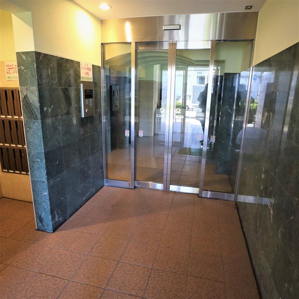 埼玉県さいたま市南区文蔵２丁目 エントランス