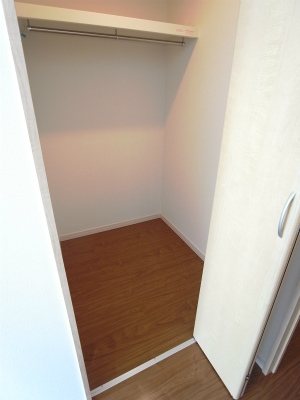 埼玉県川口市柳崎４丁目 収納