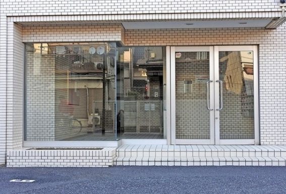 埼玉県蕨市中央６丁目 エントランス