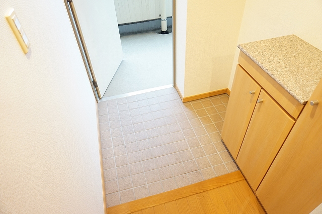 埼玉県戸田市美女木１丁目 玄関