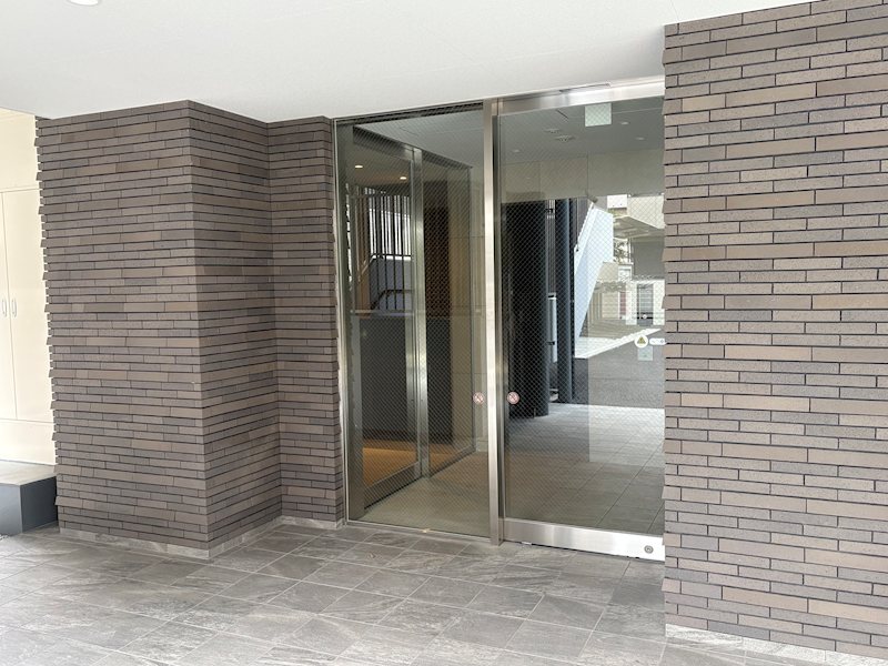 埼玉県戸田市上戸田２丁目 エントランス