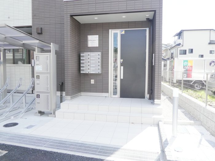 埼玉県蕨市錦町２丁目 エントランス