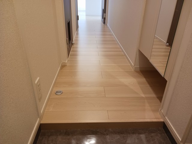埼玉県さいたま市南区内谷５丁目 玄関