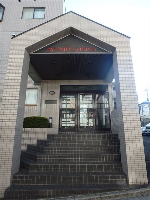 埼玉県さいたま市緑区東浦和２丁目 エントランス