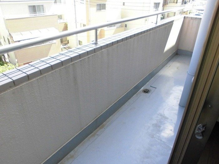 埼玉県さいたま市緑区東浦和２丁目 ベランダ