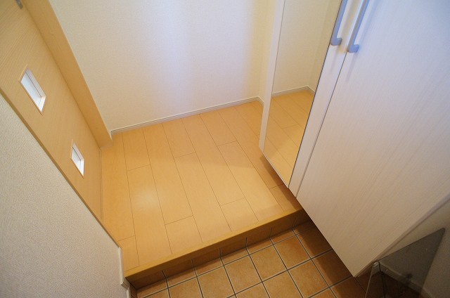 埼玉県川口市西川口３丁目 玄関
