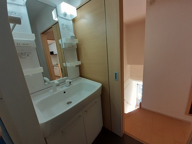 埼玉県川口市芝下２丁目 洗面所