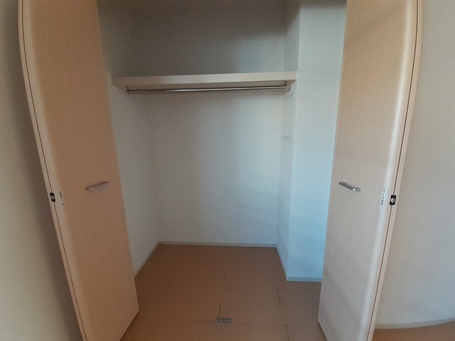 埼玉県川口市芝下２丁目 収納