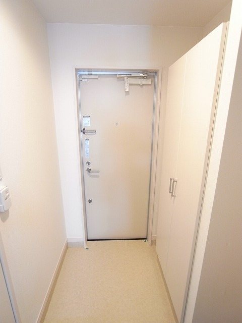 埼玉県川口市柳崎５丁目 玄関