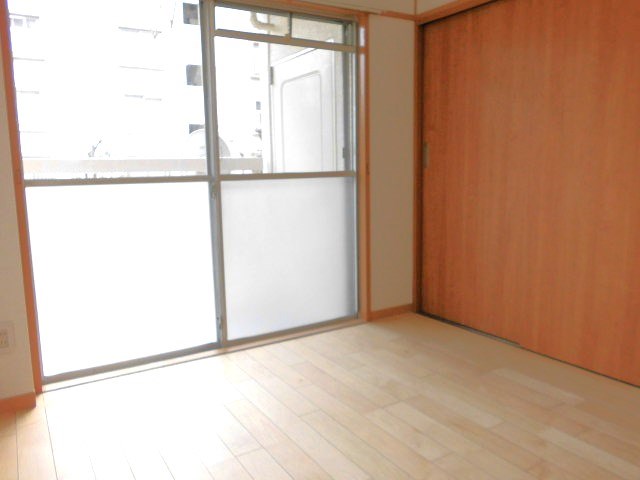 その他27