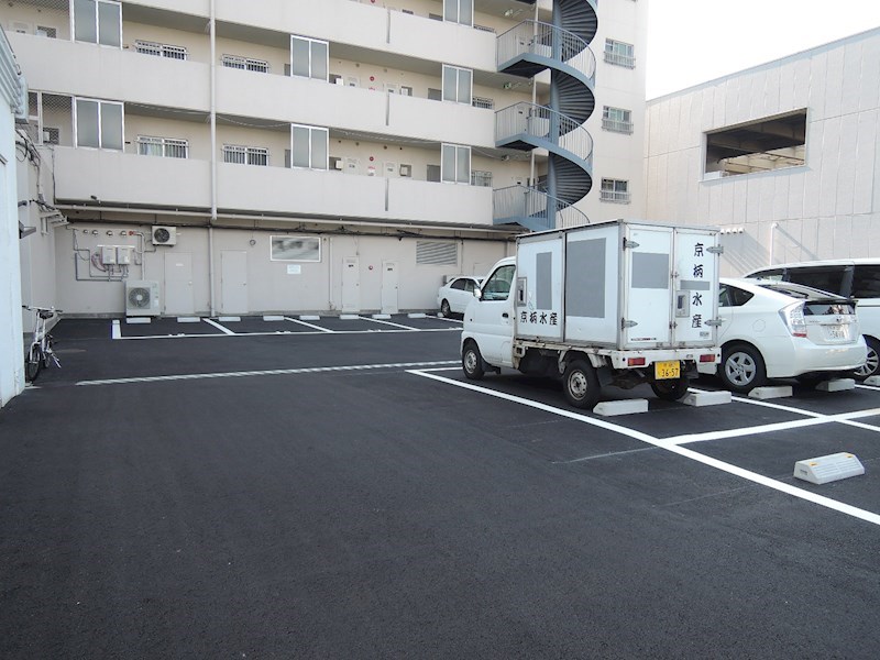 開成サンハイツ玉出 駐車場