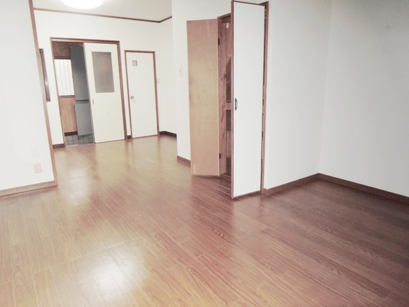 千本中2丁目戸建賃貸  リビング