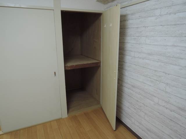 エクセル千本ハイツ 収納