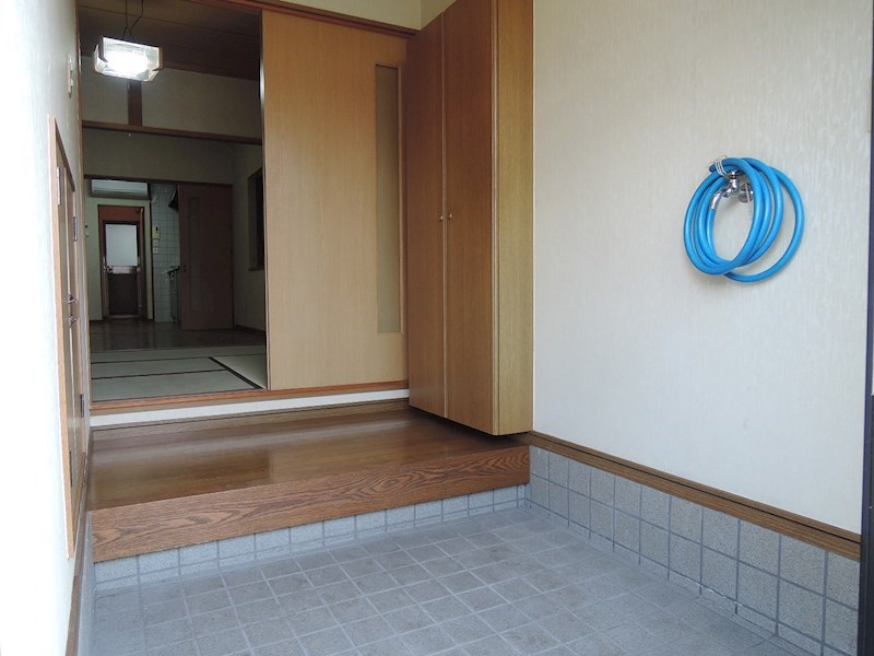 玉出東2丁目アパート 玄関