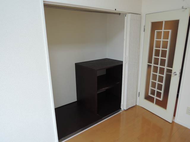 レインボー天下茶屋 収納