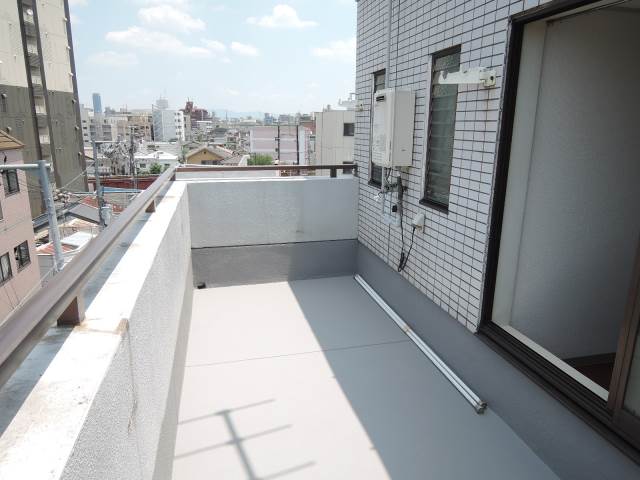ウエストコート岸里 ベランダ