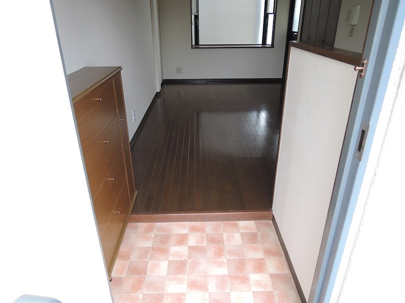 シャイン廣瀬 玄関