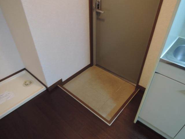 大阪府大阪市西成区玉出西２丁目 玄関