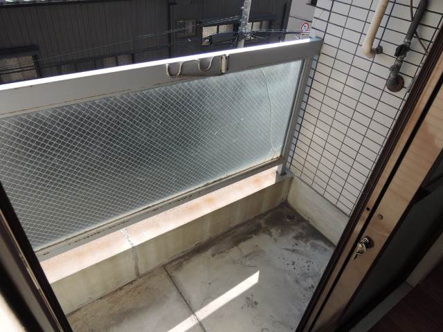 大阪府大阪市住之江区西住之江３丁目 ベランダ