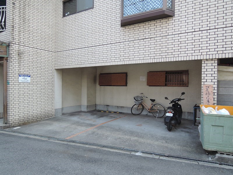 パークライフ住吉 駐車場