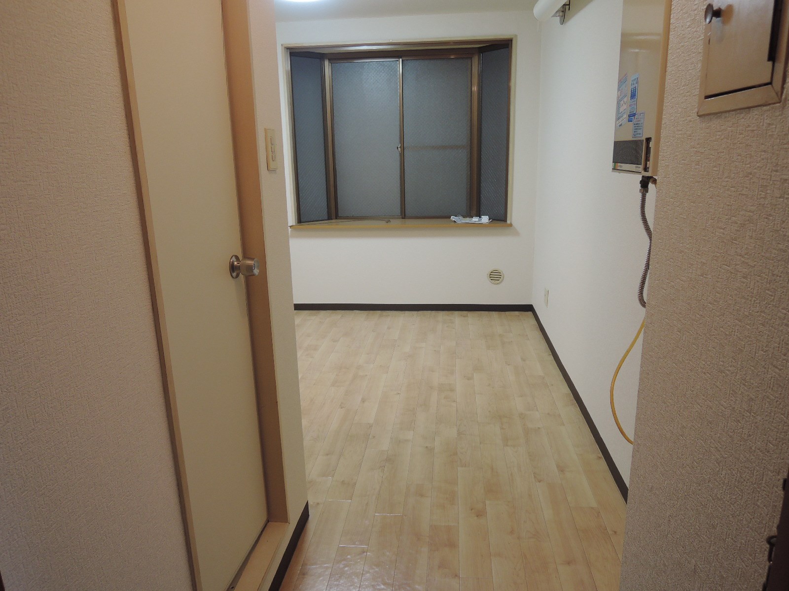 Ⅱ番館 玄関