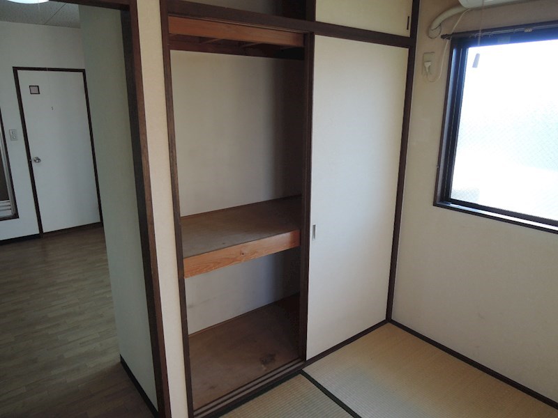 ロジュマン天下茶屋  収納