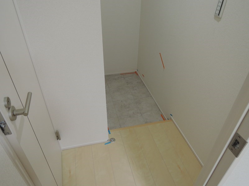 大阪府大阪市住之江区西加賀屋４丁目 玄関