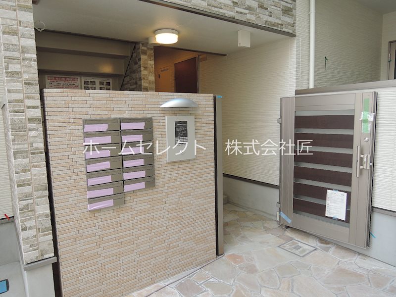 大阪府大阪市住之江区西加賀屋４丁目 エントランス