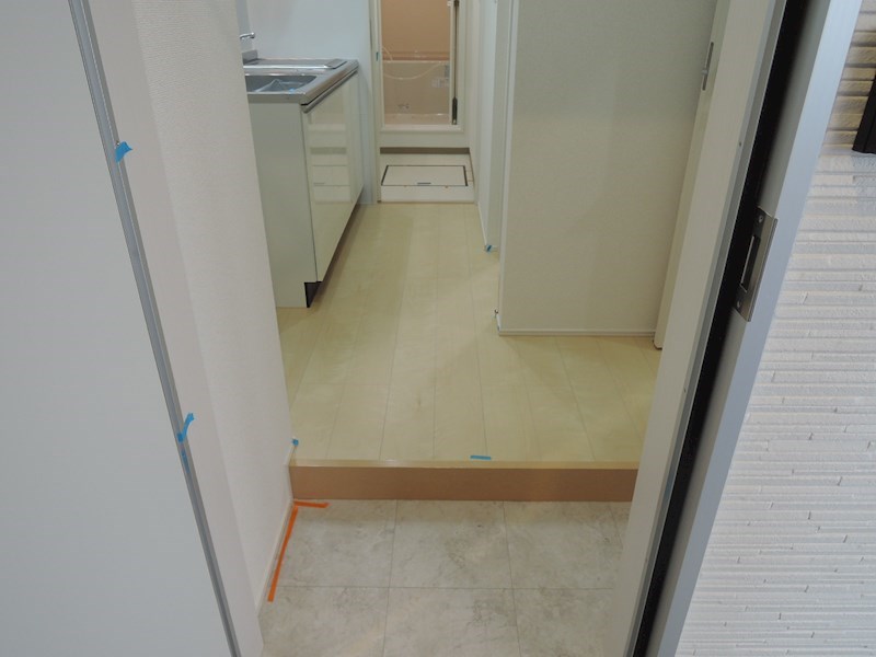 フジパレス西加賀屋V番館 玄関