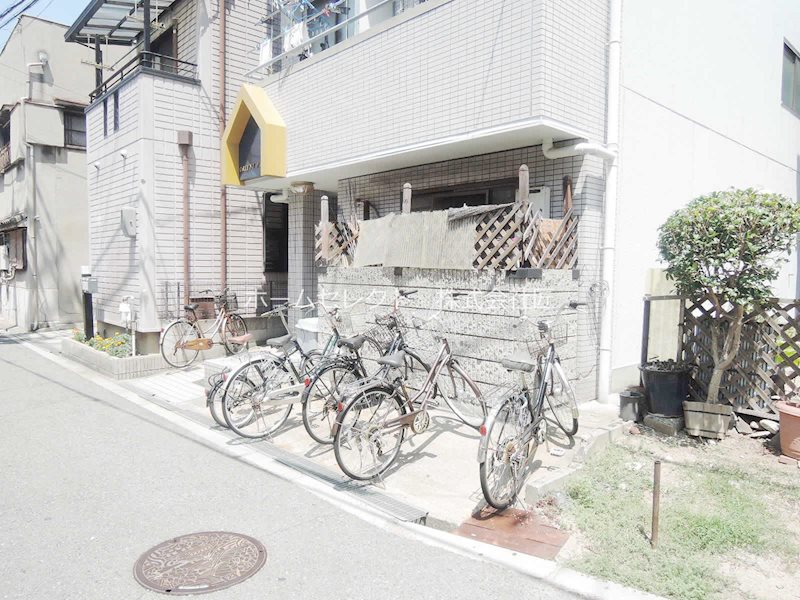 オリエントパレス 駐車場