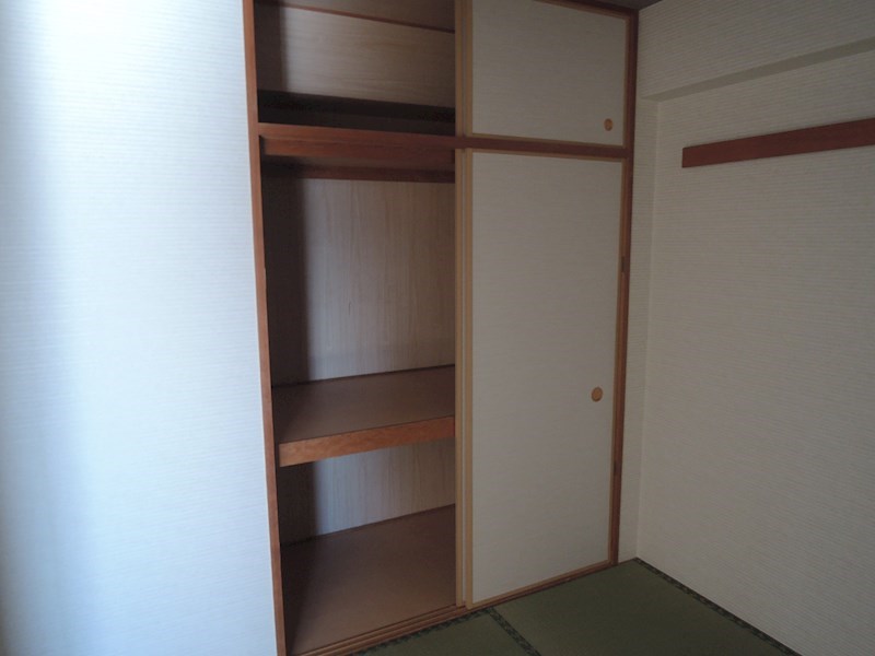 ファミール北加賀屋 収納