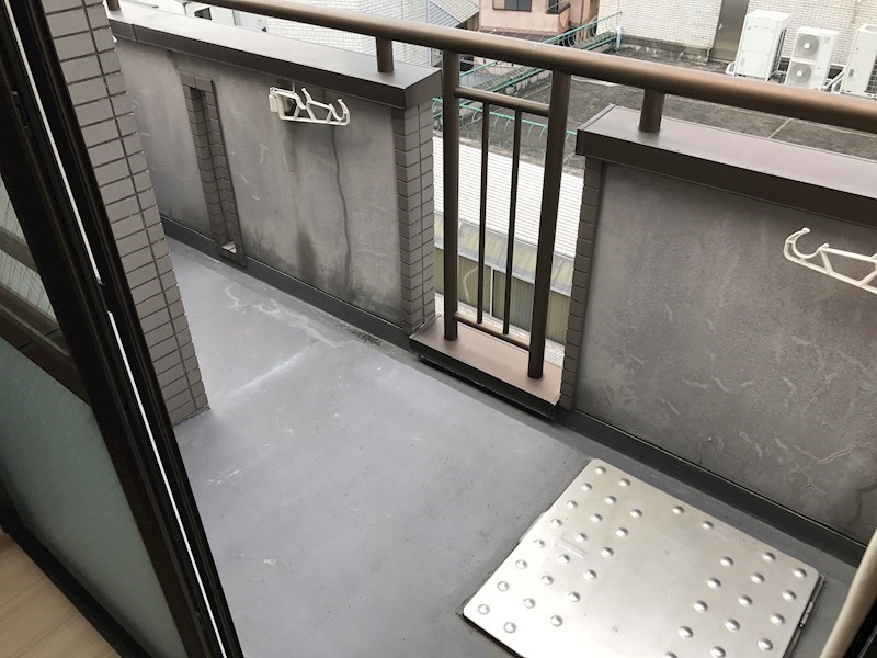 大阪府大阪市西成区潮路１丁目 ベランダ