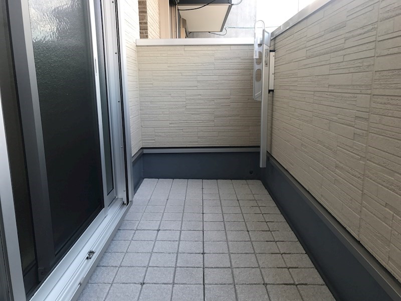 清水丘2丁目戸建賃貸 ベランダ