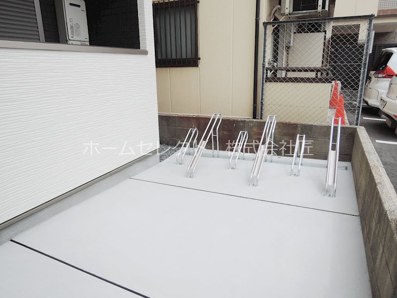 サンハイツ天下茶屋  駐車場