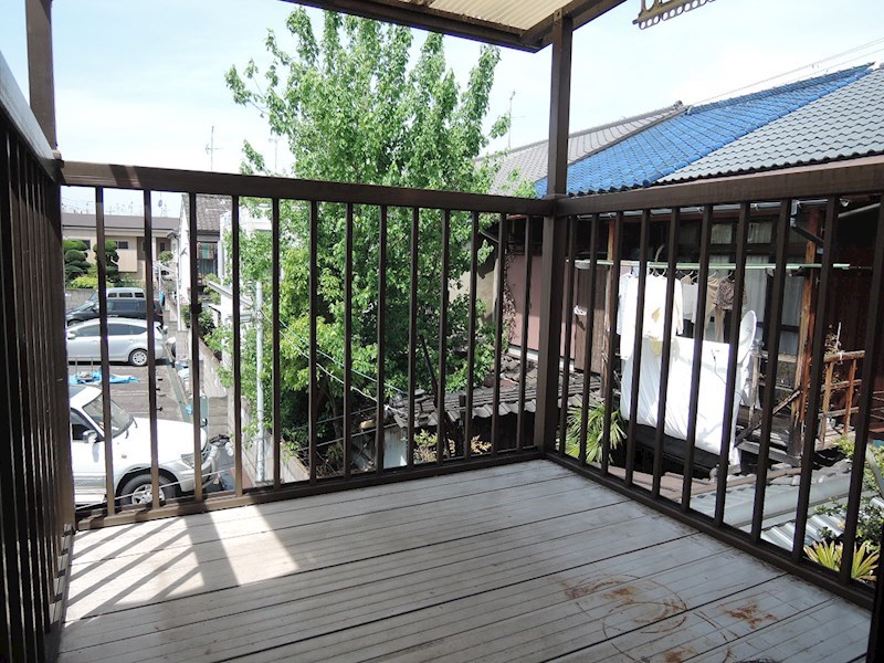 御崎1丁目戸建賃貸 ベランダ