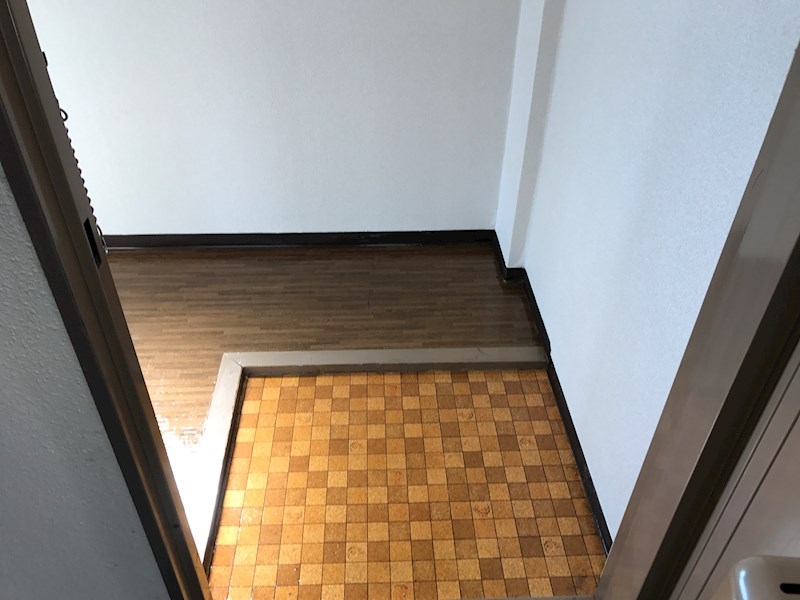 トミーズ玉出 玄関